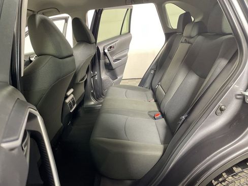 Used 2022 Toyota RAV4 LE AWD/4WD image 19