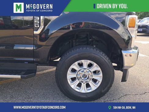 Used 2022 Ford F350 XLT w/ FX4 Off-Road Package AWD/4WD image 11