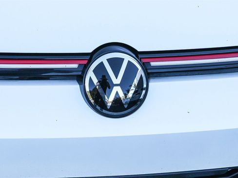 Used 2023 Volkswagen GTI 40th Anniversary Edition image 5