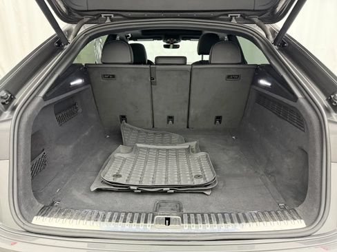 Used 2019 Audi Q8 Prestige AWD/4WD image 50