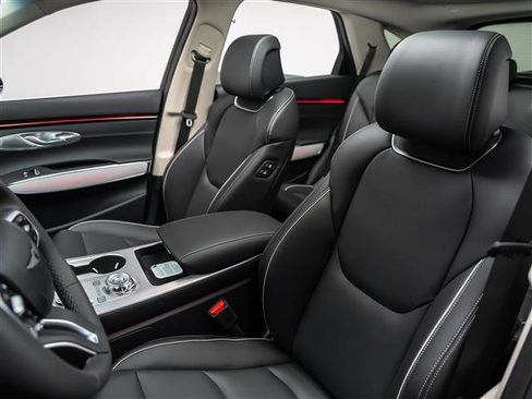 New 2026 Genesis GV70 2.5T Advanced image 17