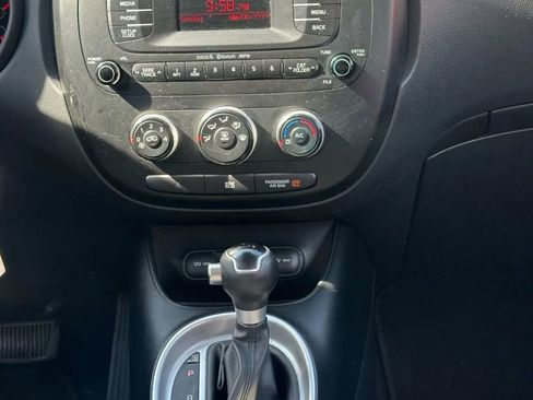 Used 2014 Kia Soul FWD image 10