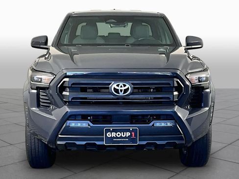 Used 2024 Toyota Tacoma SR5 AWD/4WD image 4