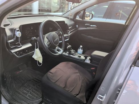 Certified 2024 Kia Sportage SX image 11