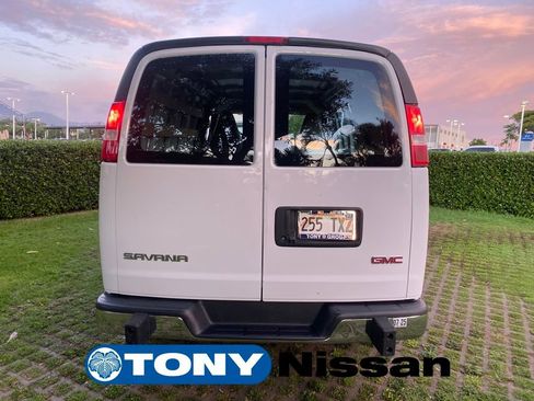 Used 2023 GMC Savana 2500 w/ Driver Convenience Package image 6