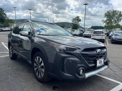 Used 2025 Subaru Outback Touring XT AWD/4WD image 6