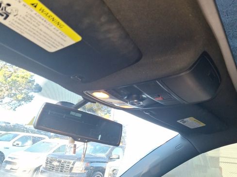 Used 2014 Volkswagen Tiguan R-Line image 12