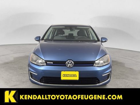 Used 2016 Volkswagen e-Golf SE w/ DC Fast Charging Package FWD image 2