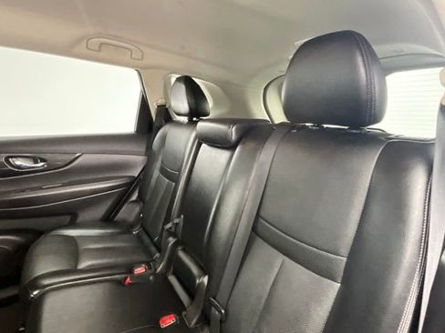 Used 2018 Nissan Rogue SL image 7