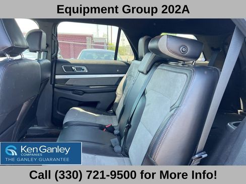 Used 2017 Ford Explorer XLT w/ Equipment Group 202A AWD/4WD image 10