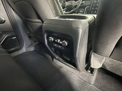 Certified 2025 GMC Acadia Elevation image 32