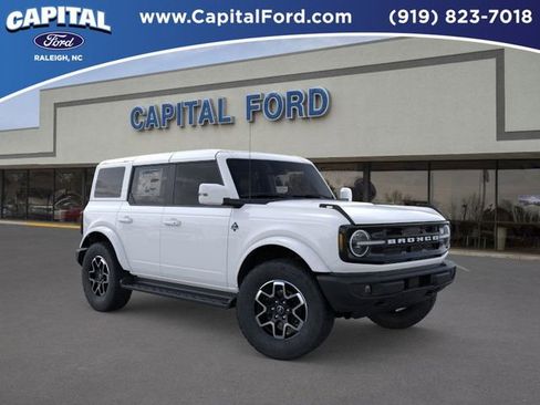 New 2025 Ford Bronco Outer Banks image 7