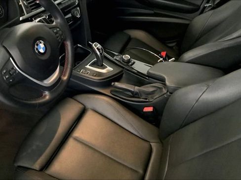 Used 2018 BMW 330i Sedan RWD image 8