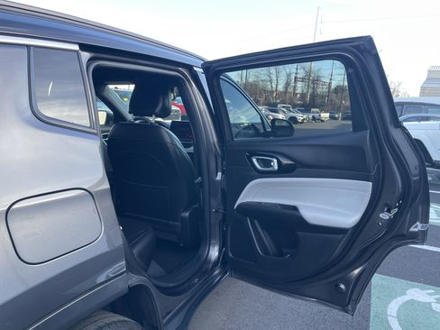 Certified 2024 Jeep Compass Limited image 16