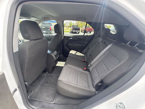 Used 2024 Chevrolet Equinox LT w/ LPO, Floor Liner Package FWD image 9