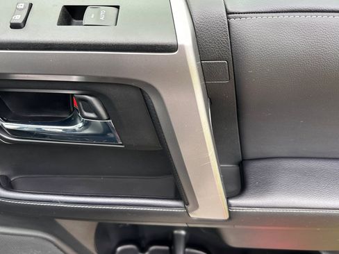 Used 2022 Toyota 4Runner SR5 Premium image 21