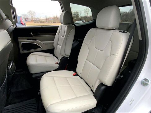 Used 2021 Kia Telluride EX w/ EX Premium Package image 25