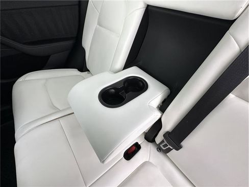 Used 2023 Tesla Model Y Long Range AWD/4WD image 17