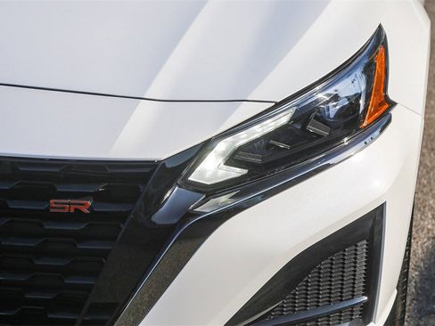 Used 2024 Nissan Altima 2.5 SR image 4