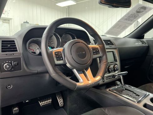Used 2013 Dodge Challenger SRT8 RWD image 10