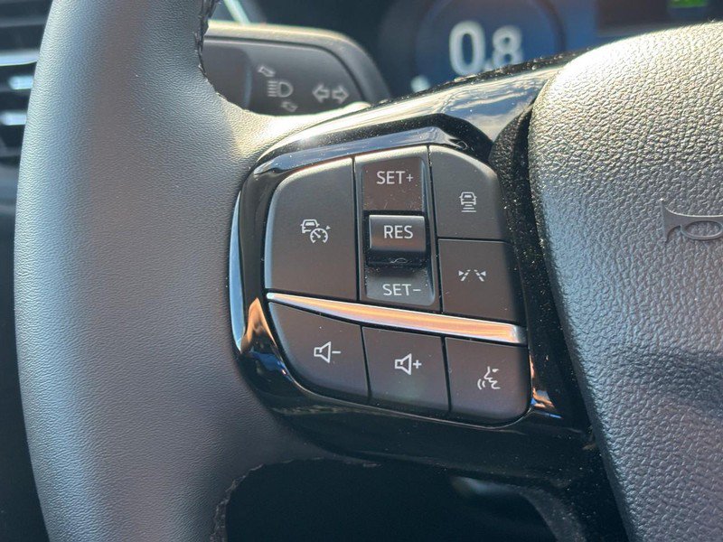 Used 2023 Ford Escape Platinum w/ Premium Technology Package AWD/4WD image 19