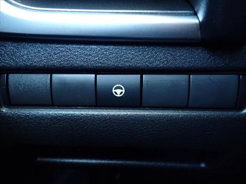 Used 2022 Nissan Rogue SV AWD/4WD image 26