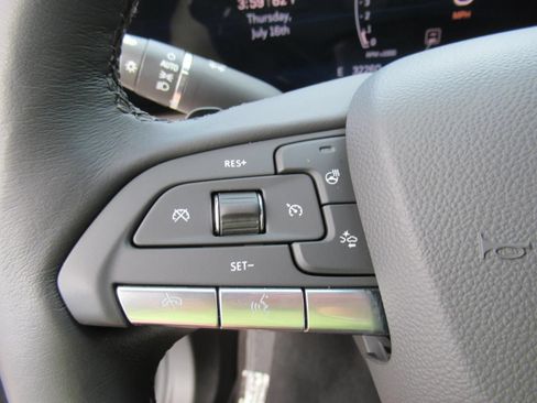 Certified 2024 Cadillac XT4 Luxury w/ Cold Weather Package FWD image 22