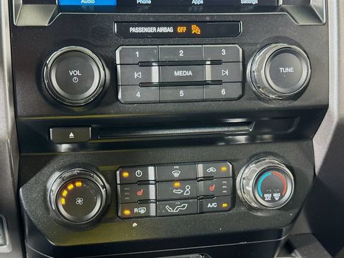 Used 2016 Ford F150 XLT w/ Equipment Group 302A Luxury AWD/4WD image 14
