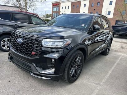 Used 2025 Ford Explorer ST