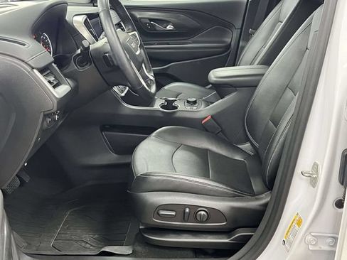 Used 2023 GMC Terrain SLT w/ LPO, Floor Liner Package FWD image 15