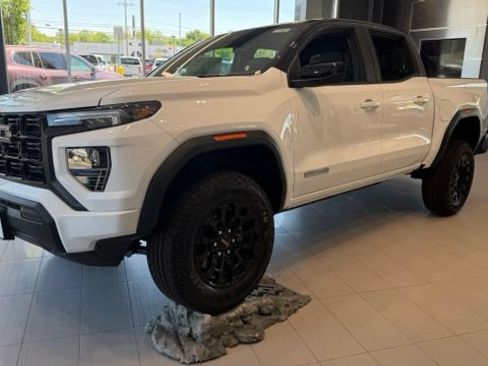 New 2026 GMC Canyon Elevation AWD/4WD image 3