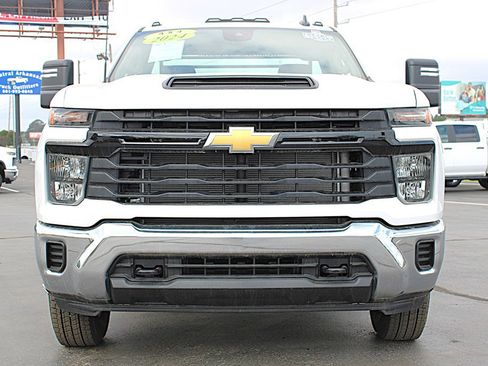 Used 2024 Chevrolet Silverado 3500 W/T w/ Snow Plow Prep Package AWD/4WD image 10