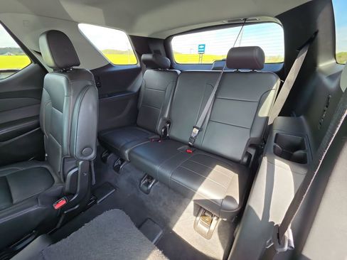 Used 2021 Chevrolet Traverse Premier w/ Redline Edition FWD image 23