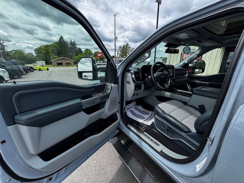 Used 2024 Ford F350 Limited w/ FX4 Off-Road Package AWD/4WD image 10