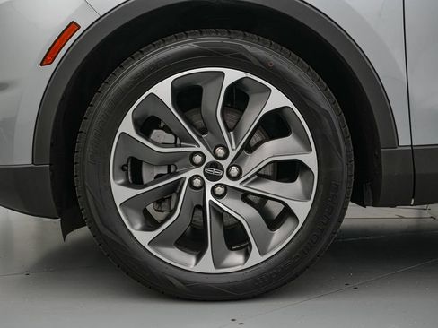 Used 2022 Lincoln Nautilus Reserve AWD/4WD image 11