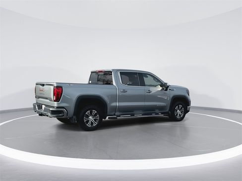Used 2024 GMC Sierra 1500 SLE image 8