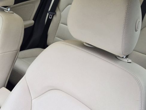 Used 2018 Mercedes-Benz GLA 250 4MATIC image 20