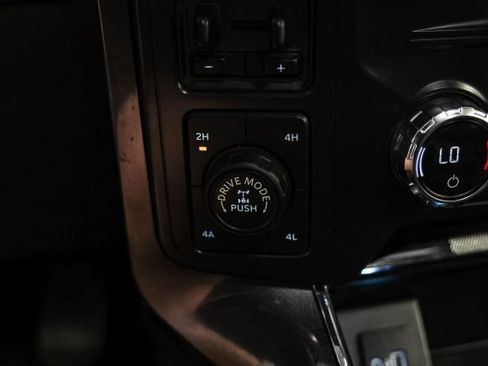 Used 2021 Ford F150 Lariat w/ Equipment Group 502A High AWD/4WD image 29