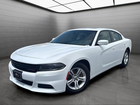 Used 2022 Dodge Charger SXT w/ Leather Interior Group image 1