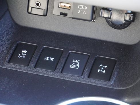 Certified 2019 Toyota Highlander Limited image 38