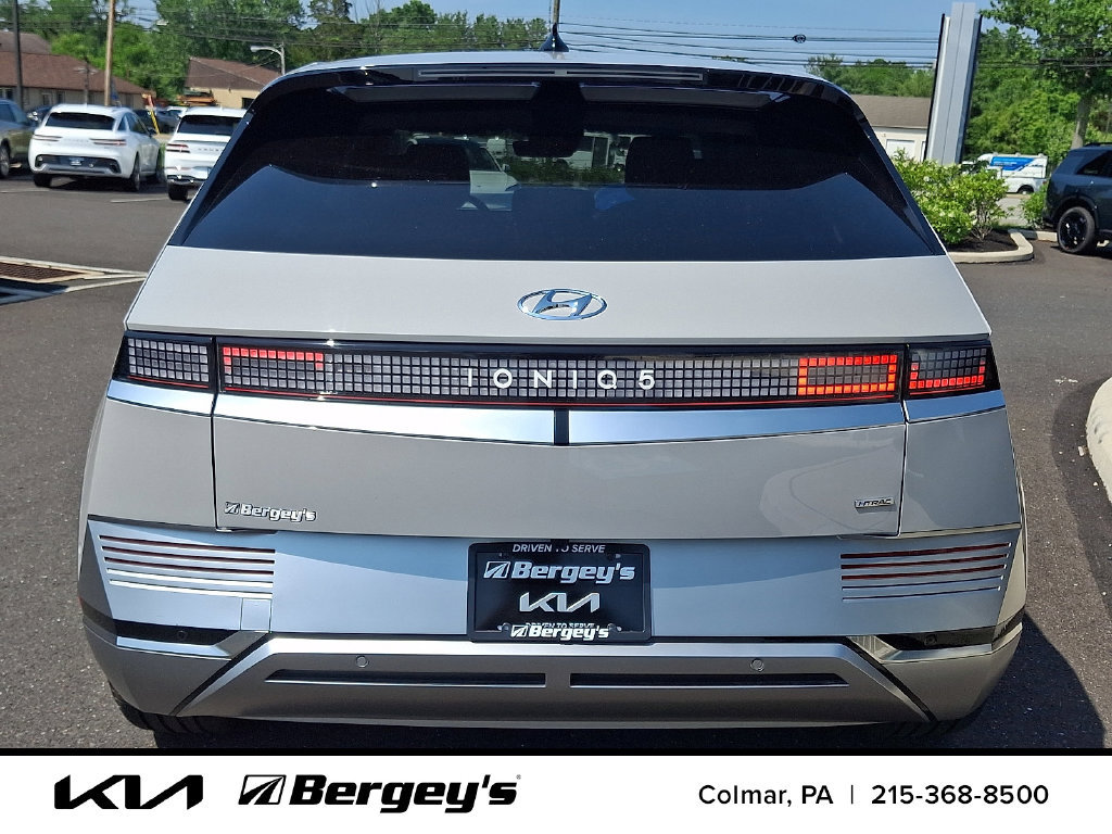 Used 2023 Hyundai Ioniq 5 Limited w/ Cargo Package AWD/4WD image 6