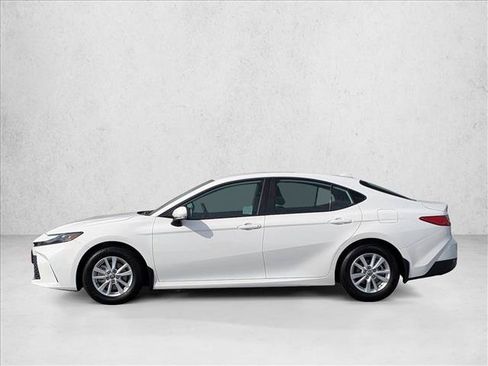 Used 2026 Toyota Camry LE w/ Convenience Package FWD image 9