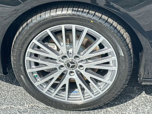 Used 2024 Mercedes-Benz CLA 250 4MATIC w/ Exclusive Package image 12