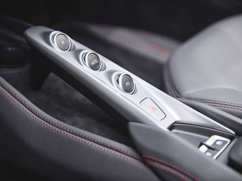 Used 2023 Ferrari F8 Tributo image 53