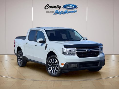 Used 2022 Ford Maverick Lariat FWD image 1