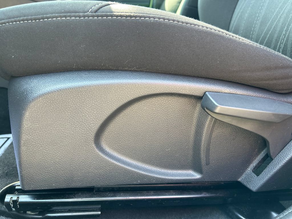 Used 2015 Ford Focus S FWD image 18