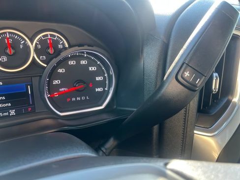 Used 2021 Chevrolet Silverado 1500 LT w/ Safety Package AWD/4WD image 25