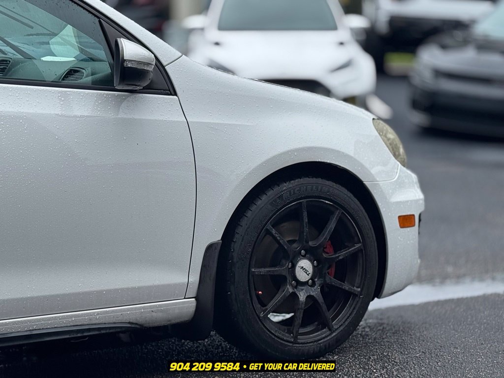 Used 2010 Volkswagen GTI 4-Door FWD image 7