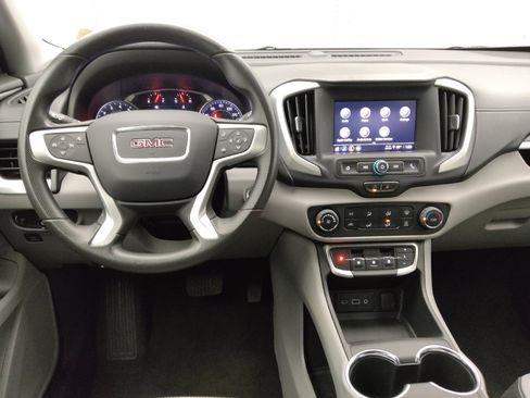 Used 2024 GMC Terrain SLE FWD image 22