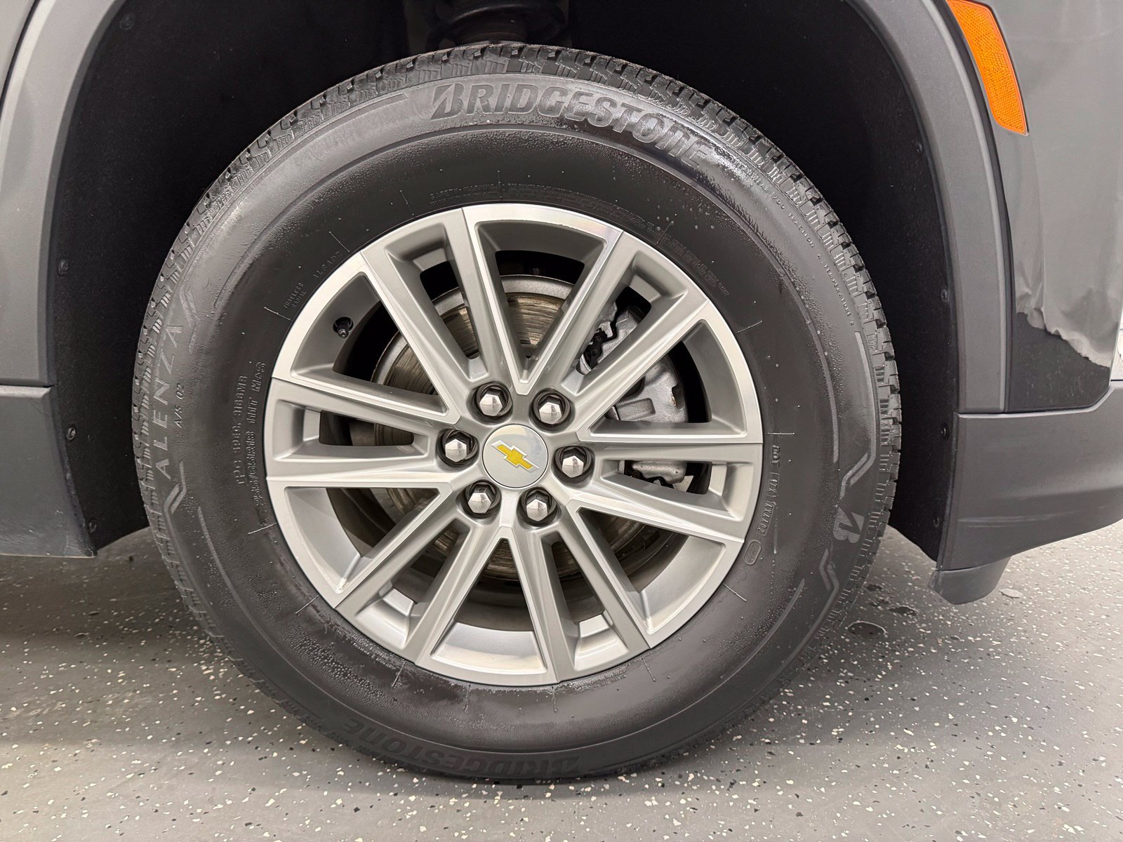 Used 2023 Chevrolet Traverse LT w/ LPO, Floor Liner Package AWD/4WD image 21